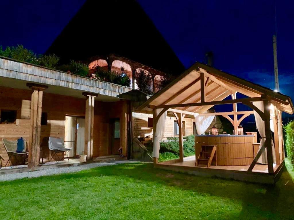 Casa Ralucai Hotell Moisei Eksteriør bilde
