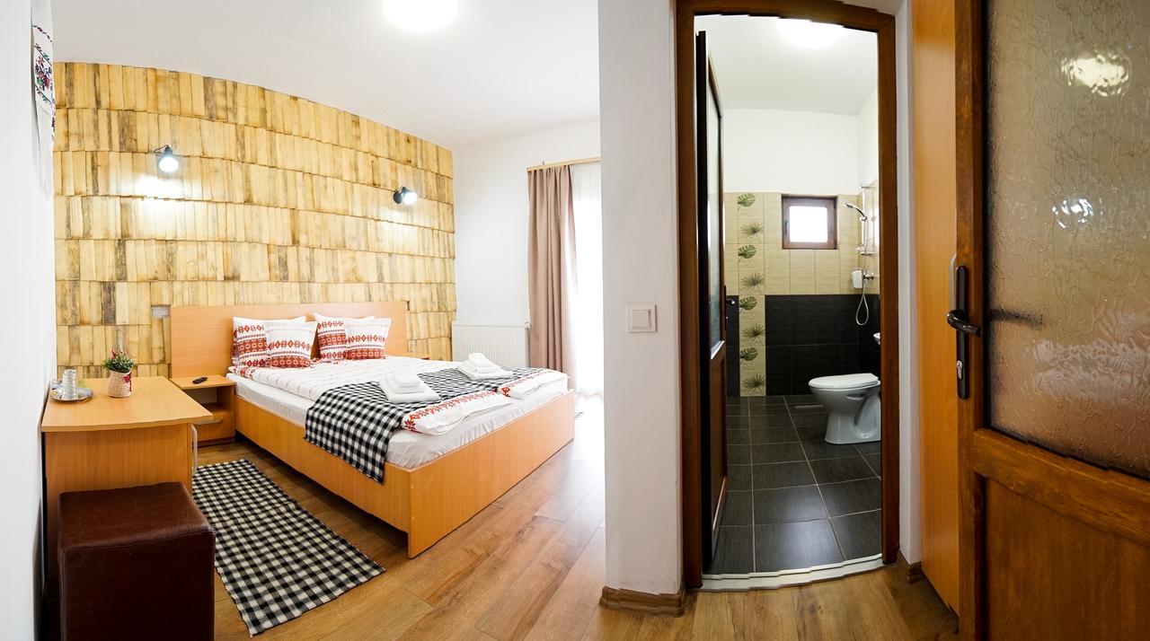 Casa Ralucai Hotell Moisei Eksteriør bilde