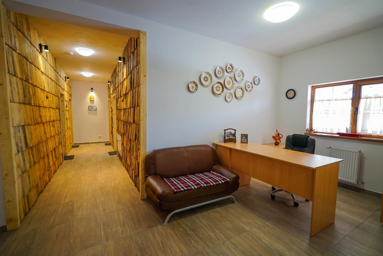 Casa Ralucai Hotell Moisei Eksteriør bilde