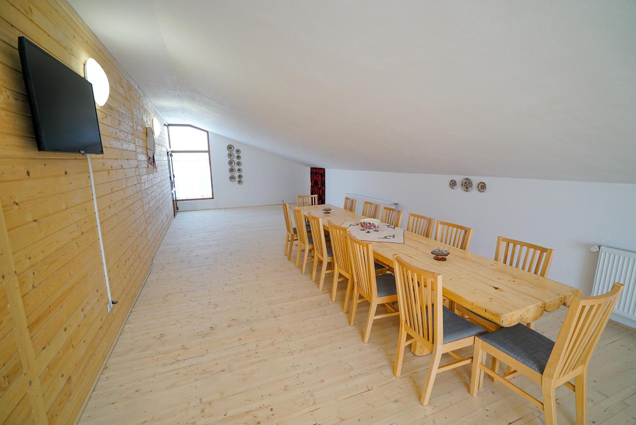 Casa Ralucai Hotell Moisei Eksteriør bilde