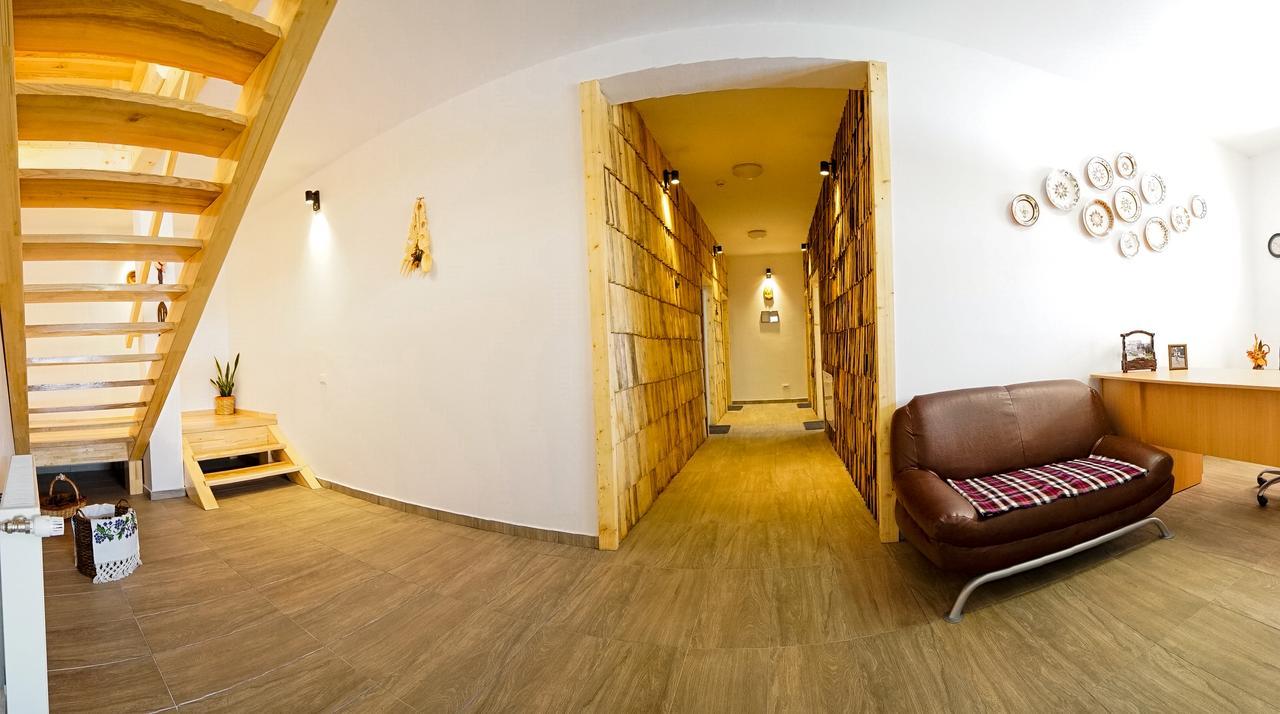 Casa Ralucai Hotell Moisei Eksteriør bilde