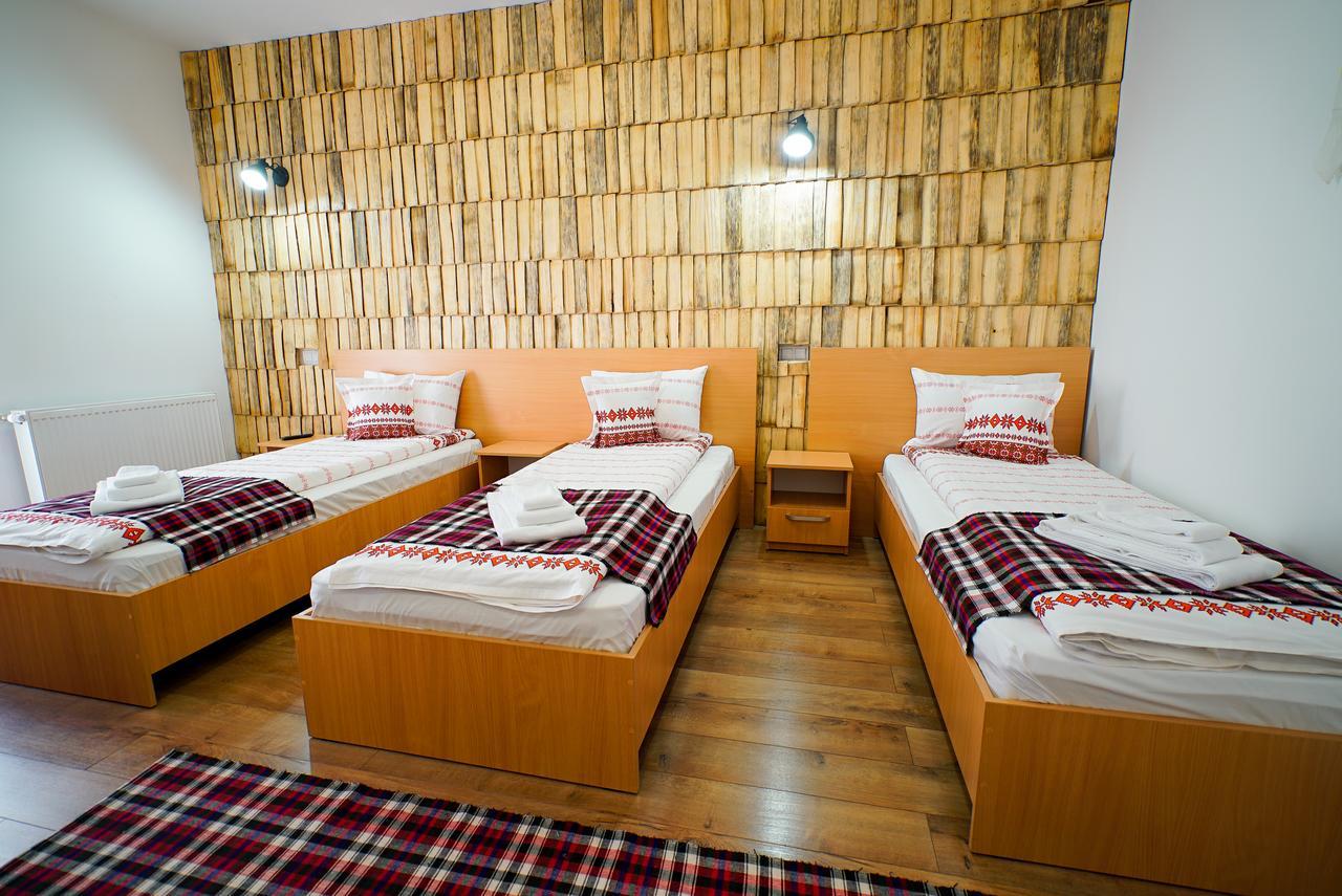 Casa Ralucai Hotell Moisei Eksteriør bilde