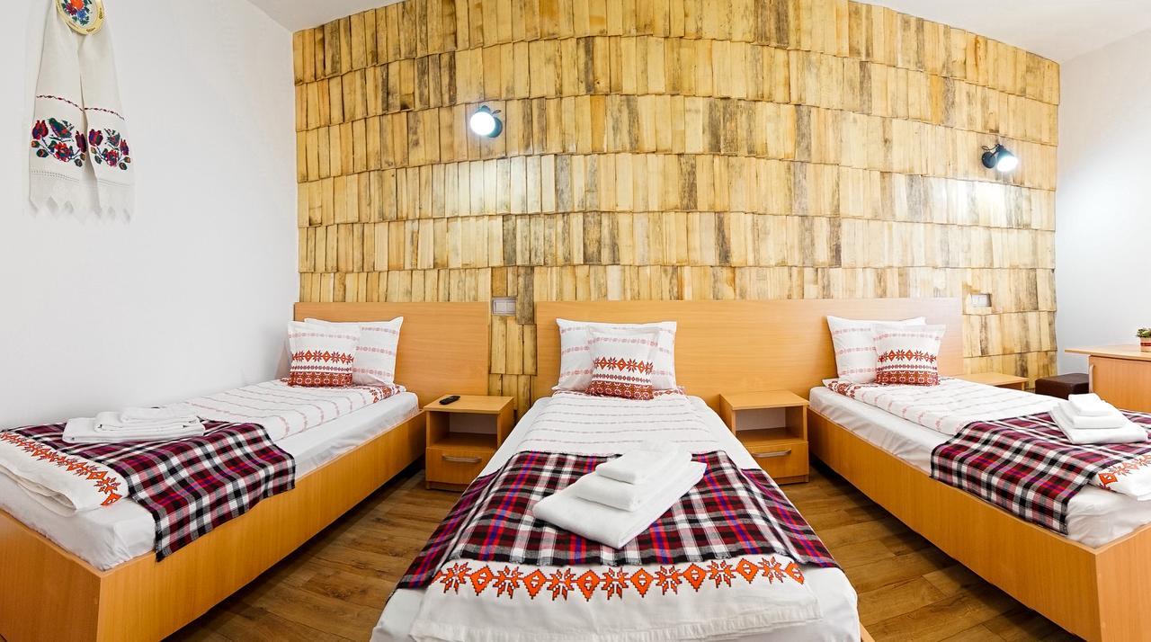 Casa Ralucai Hotell Moisei Eksteriør bilde