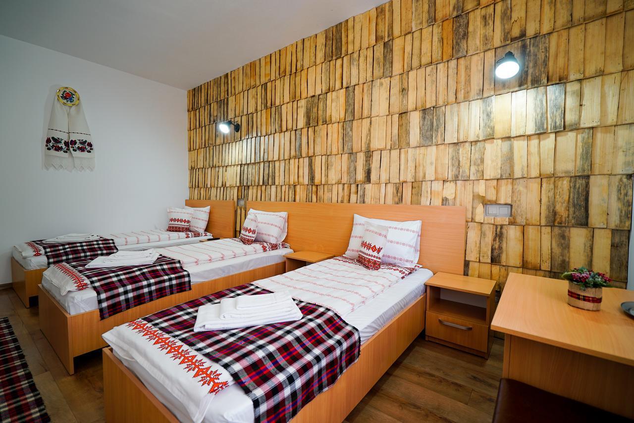 Casa Ralucai Hotell Moisei Eksteriør bilde